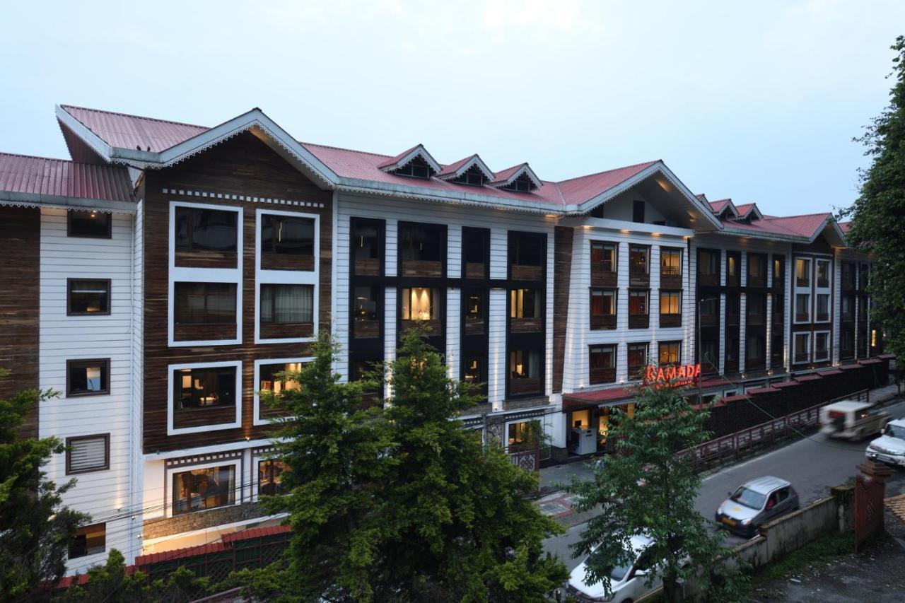 Ramada By Wyndham Gangtok Hotel & Casino Golden Exterior photo