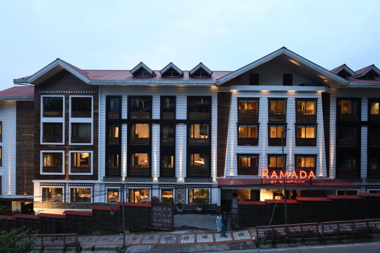 Ramada By Wyndham Gangtok Hotel & Casino Golden Exterior photo